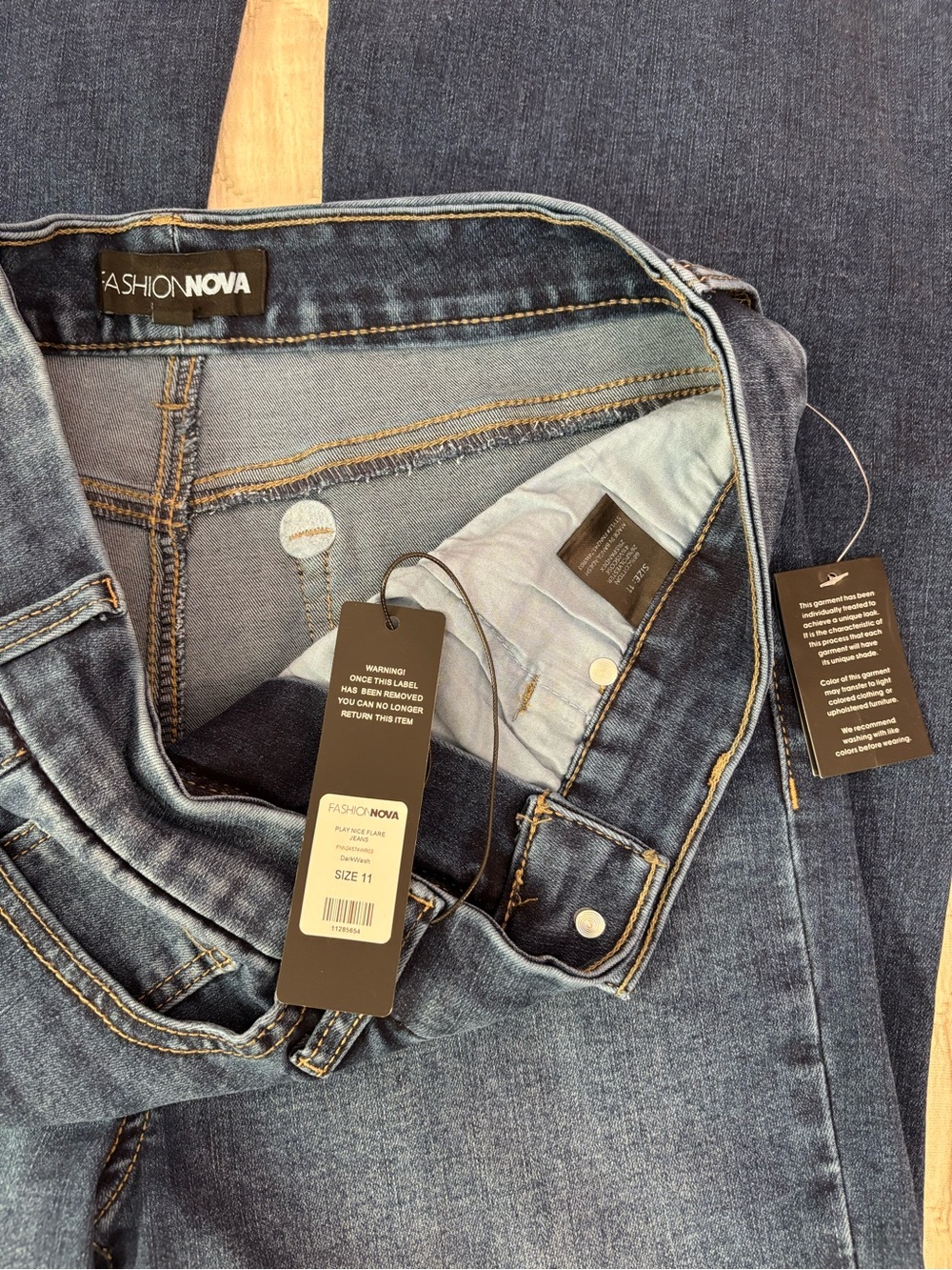 Fashion Nova Play Nice Flared Leg Jeans Sz 11 NWT * - Picture 3 of 10